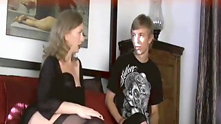 Mature mom foot fetish! Amateur!