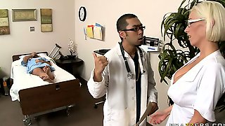 Nurse Gets The Full Body Experience