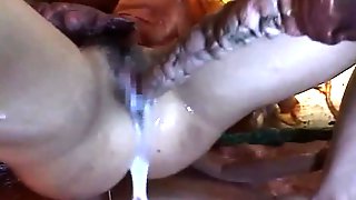 Freaky tentacle jizz hot asian pussy..